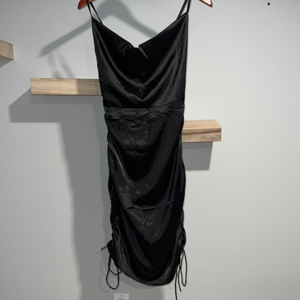 black‎ mini dress satin